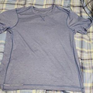 Lululemon tshirt